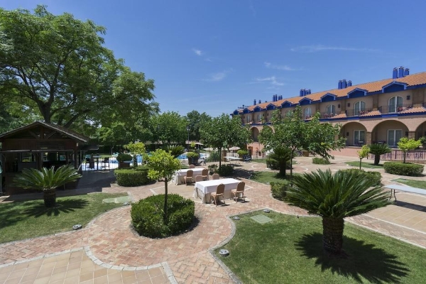 Hotel MS Fuente Las Piedras (Cabra)
